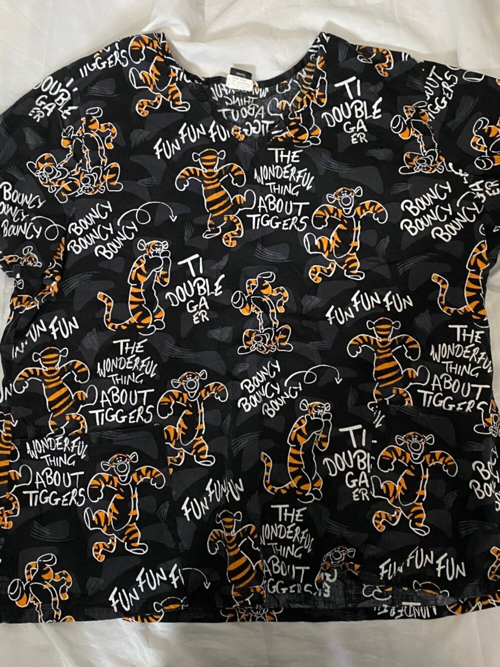 Disney Whine the Pooh's Tigger Scrub Top Women's Size 2 XL